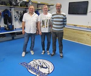 2017-05-22-jan-signing-web